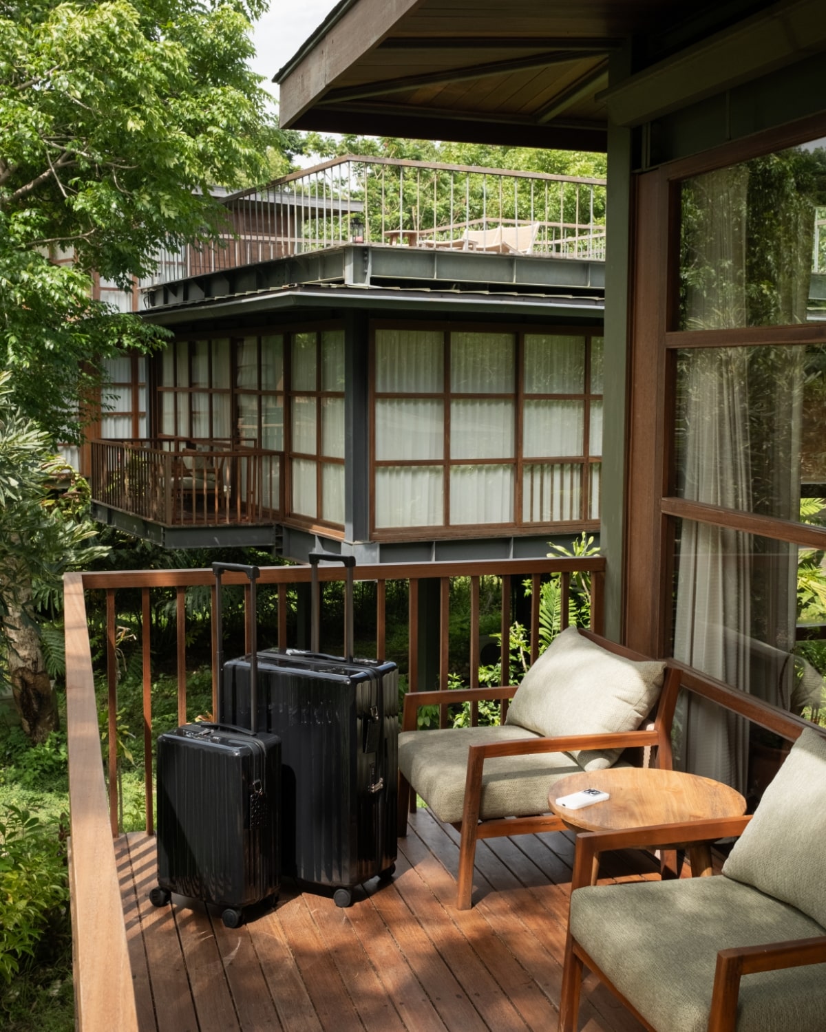 Bold Check-in (L) Bag