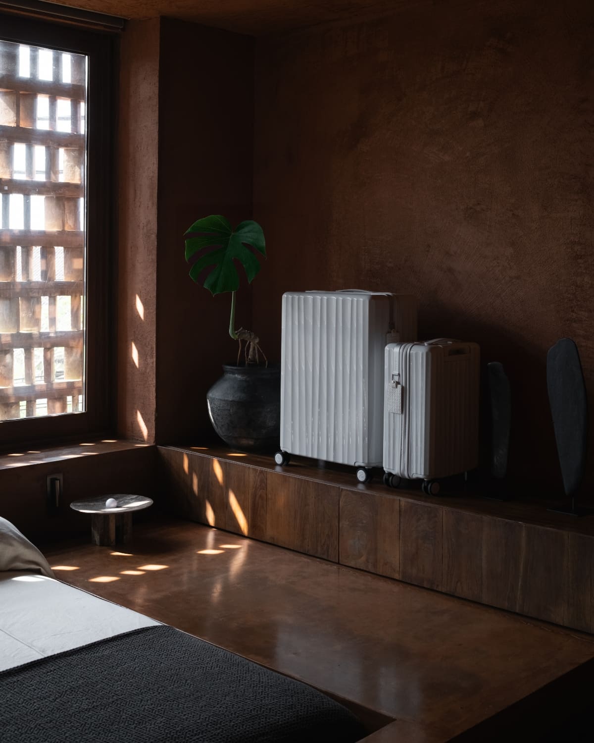 Bold Check-in (L) Bag